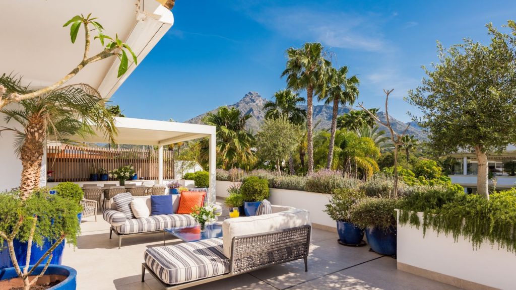 luxury 4-bedroom penthouse on The Golden Mile, Marbella