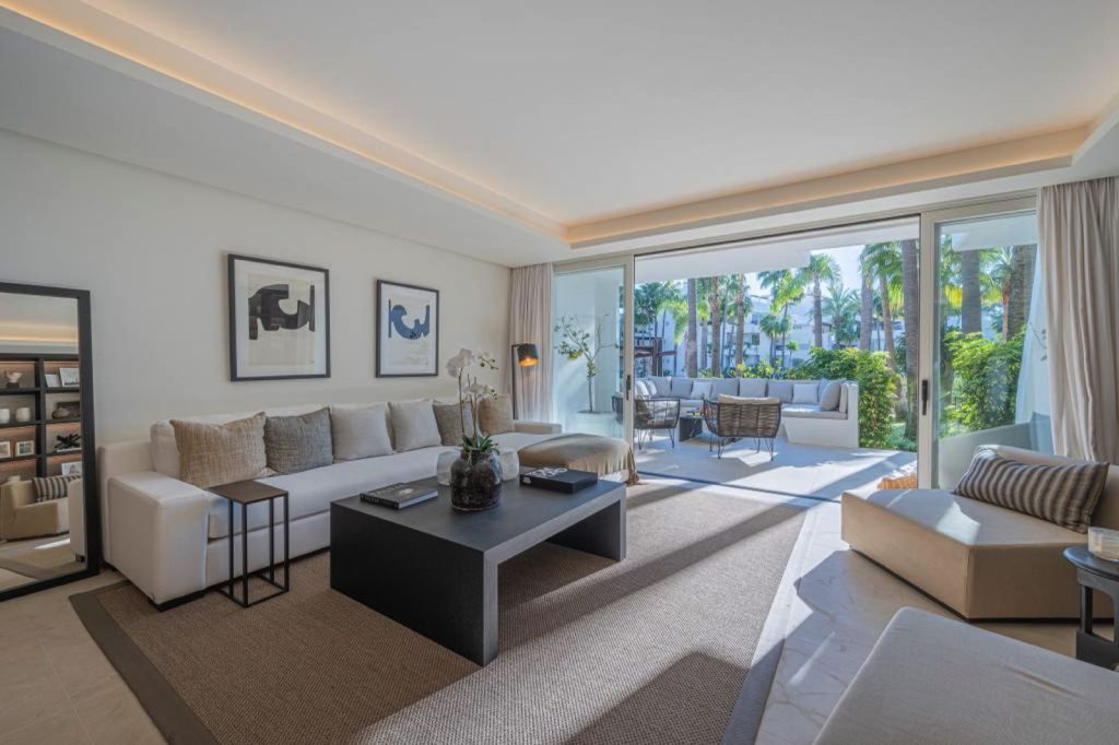 Costa del Sol investment property with rental potential